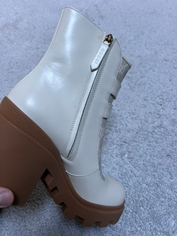 Gucci Kensington Double Buckle Monogram Boots Size 39