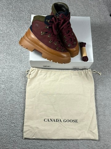 Canada Goose Journey Hiking Bordeaux Camel Boots Size 9