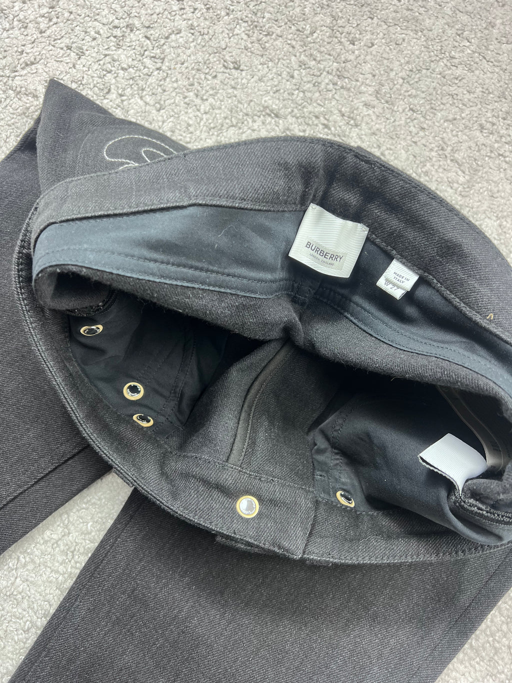 Burberry BT Big Pocket Logo Skinny Mid-Rise Jeans