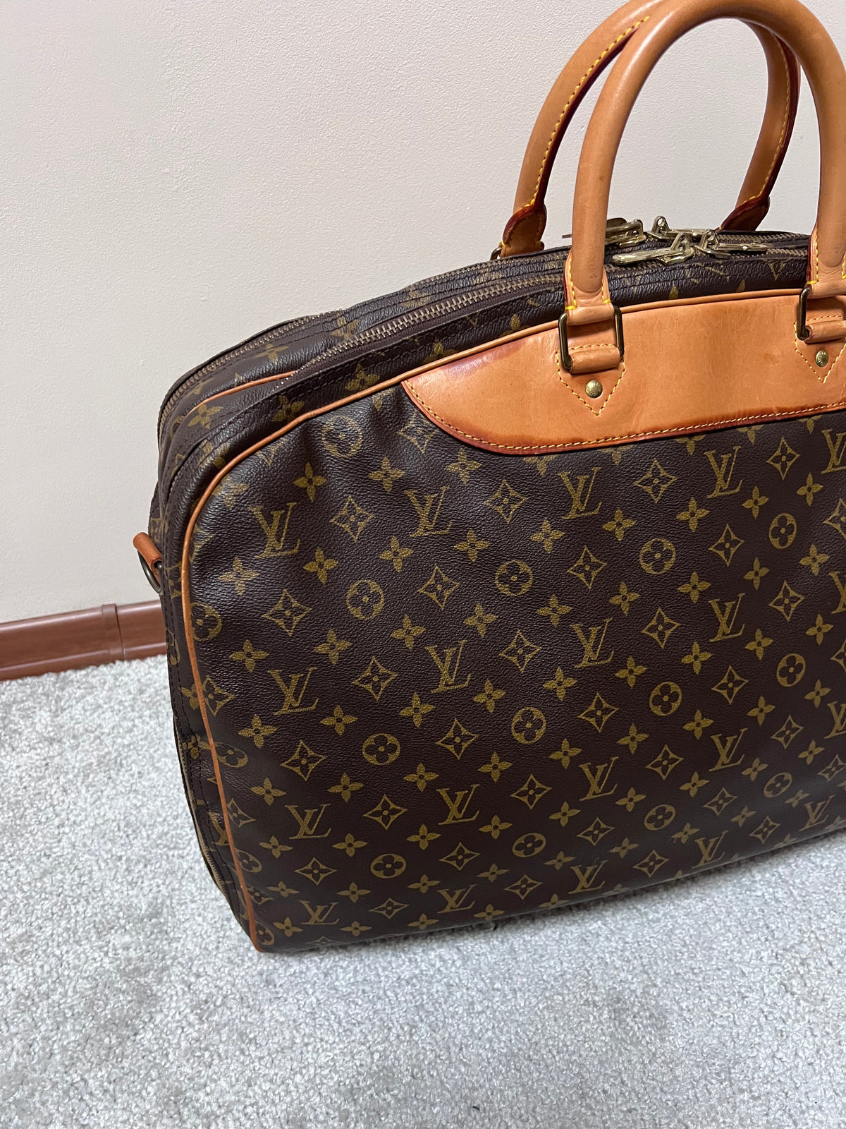 Louis Vuitton Alize 60 Monogram Travel Bag